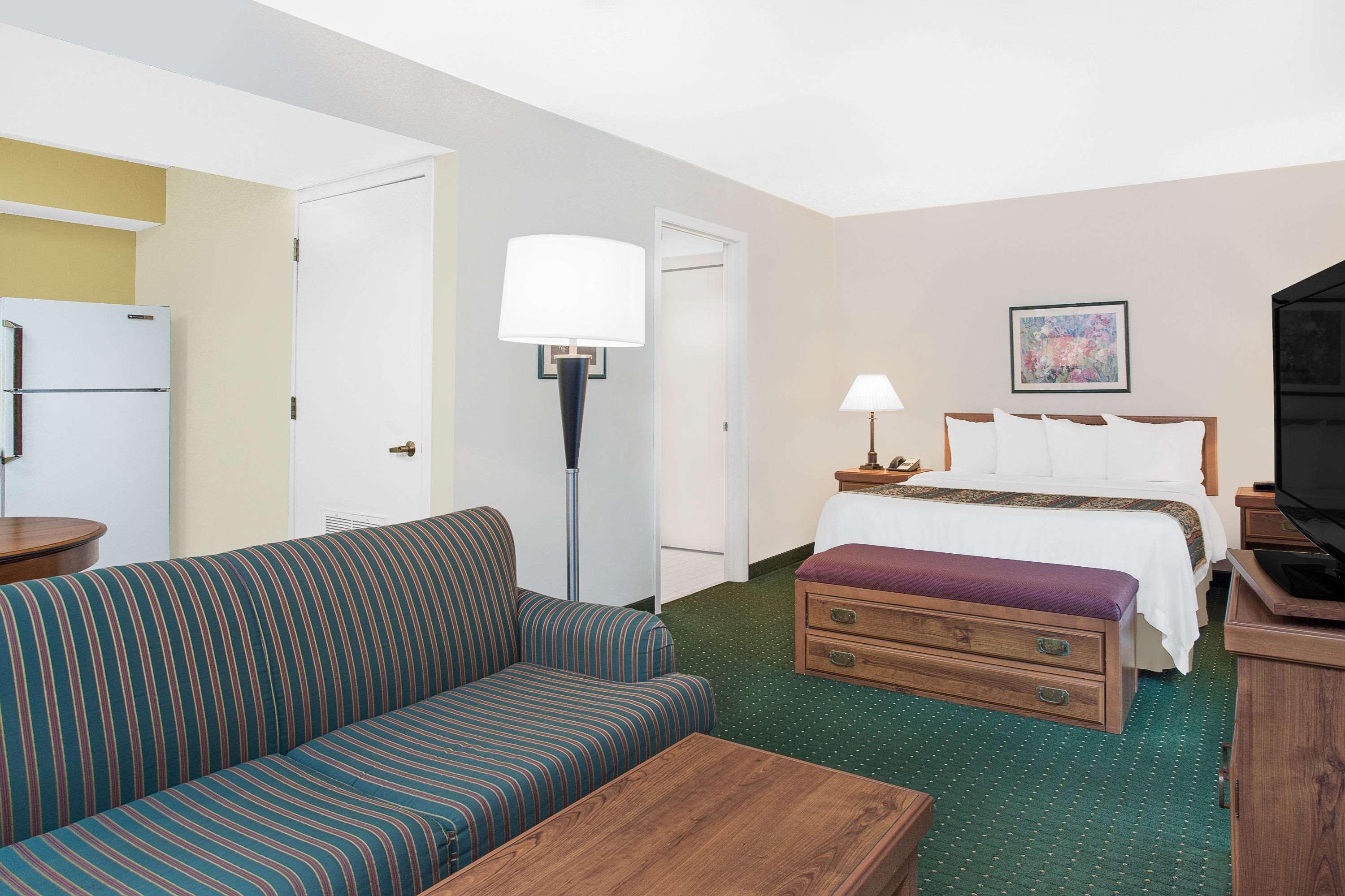 Hawthorn Extended Stay By Wyndham Green Bay Exterior foto